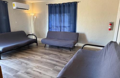 Downtown Las Vegas Apartment | Downtown, Walk to Downtown Free Parking