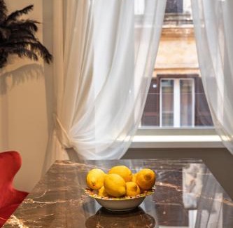 Rione IV Campo Marzio Apartment | Dreamers in Belsiana Spagna int 8