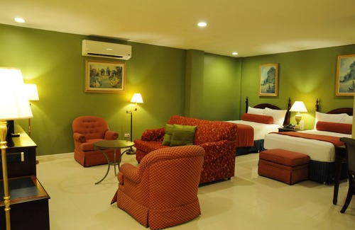 Santiago City Hotel | Dreamwave Hotel Santiago City
