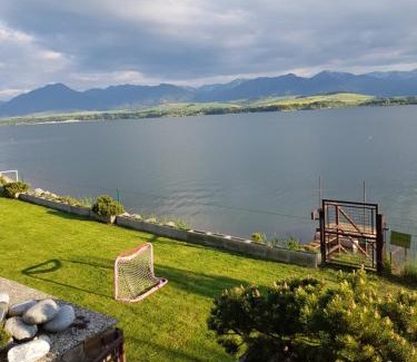 Liptovsky Trnovec House | Drevenica MARKA beachfront cottage