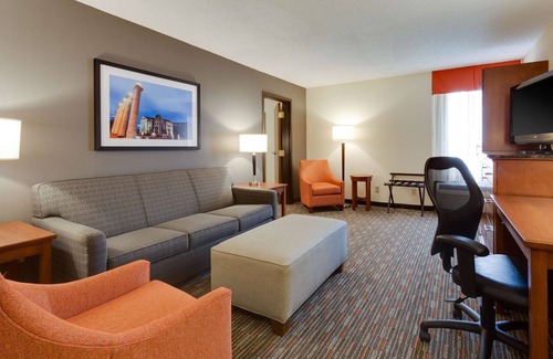 Columbia Hotel | Drury Inn & Suites Columbia Stadium Boulevard
