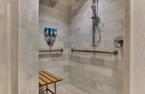 Sobro Hotel | Drury Plaza Hotel Nashville Downtown