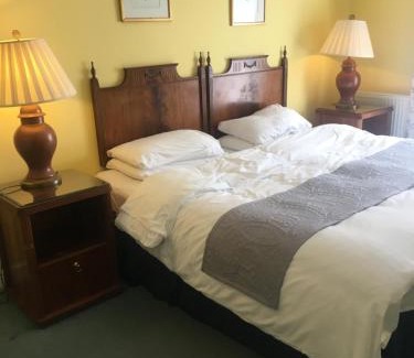 South Richmond Hotel | Dukes Head Inn