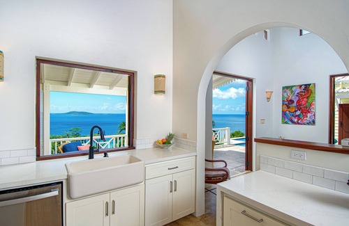West End Villa | DUN REACH - a sophisticated & calming tropical retreat