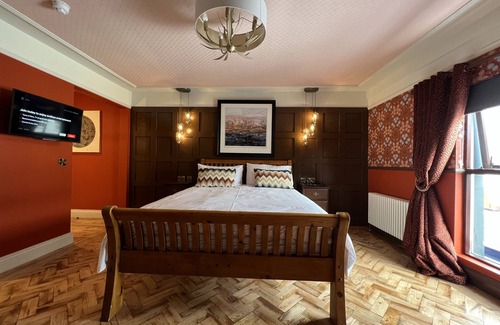 Newcastle Hotel | Dundrum Inn