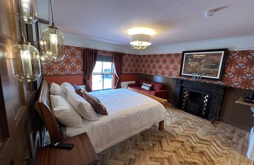 Newcastle Hotel | Dundrum Inn