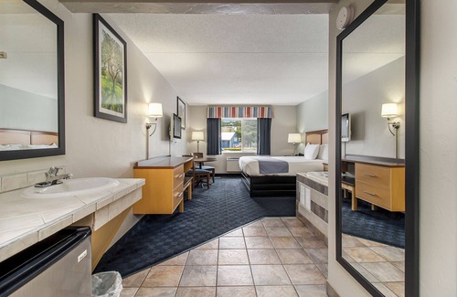 Silver Lake Hotel | Dunes Waterfront Resort