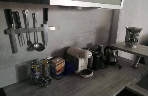 Dieppe Apartment | Duplex Apartment * WIFI, Linen provided