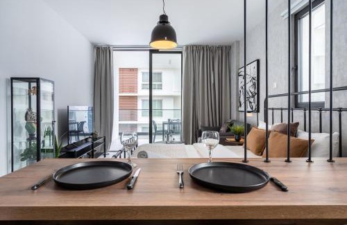 Larnaca Apartment | Dusk - Harmonic Studio by Plus 49 in Mackenzie