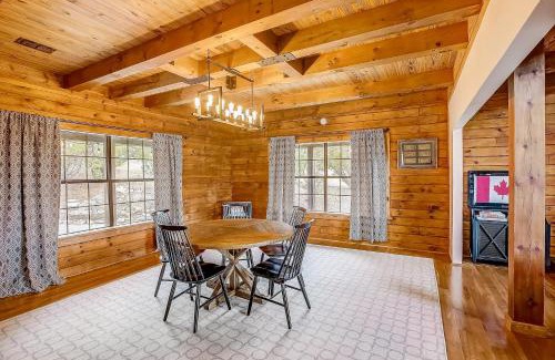Travis Settlement House | Dusty's Hill Country Cabin