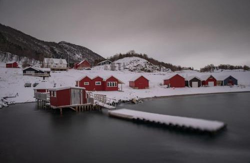 Dyroy Municipality Villa | Dyrøy Holiday - Lodge with Jacuzzi