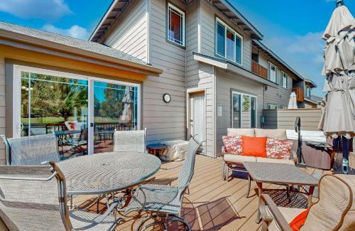 Redmond House | Eagle Crest home located on the Challenge Course
