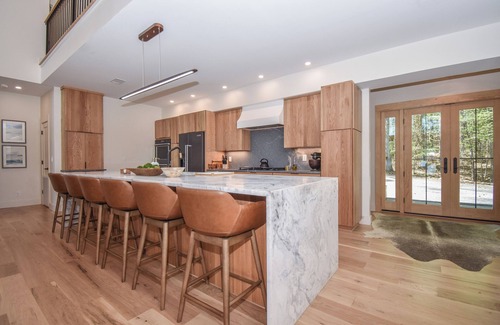 Pleasure Point House | Eagle's View by Big Fish Real Estate Group at Lake Martin