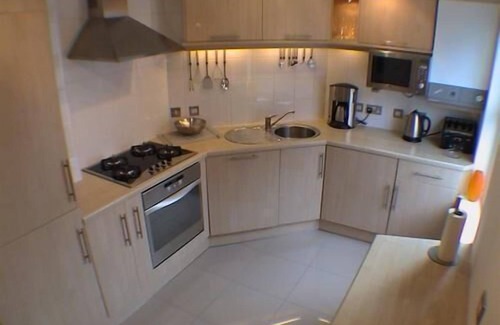 Crewe Apartment | Earle House Serviced Apartments