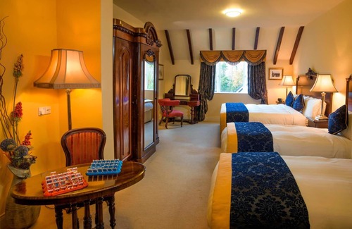 Killarney Hotel | Earls Court House Hotel