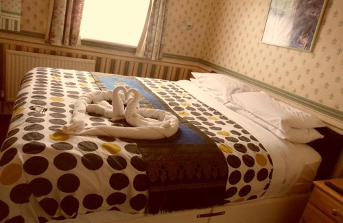Hull House | Earlsmere Guesthouse