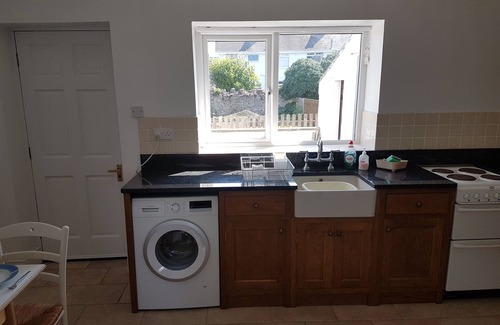 Penrhyn Bay Cottage | Early 20th century cottage close to the seafront and only 2 miles from Llandudno