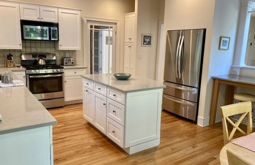 Northwest Harbor House | East Hampton- Beautiful 4 Bedroom Home, Large Heated Pool, Private Backyard