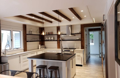 Pantigo Road Historic District House | East Hampton Village Gem, Private Flag Lot, Walk or Bike to Everything!