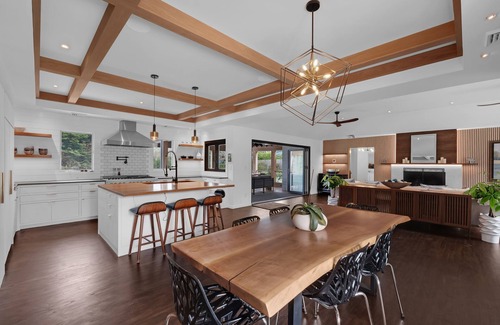 Village of East Hampton House | East Hampton Village! Excellent Location! Walk to Town New heated pool!