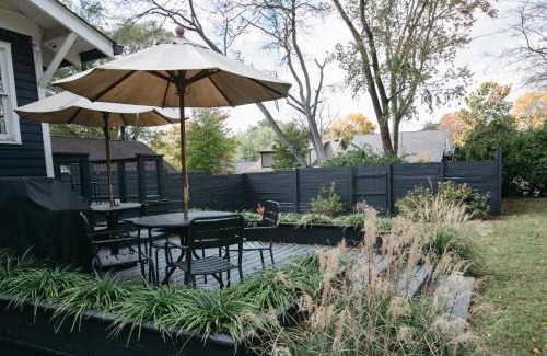 Eastwood House | East Nashville Retreat w Fireplace Backyard Firepit Outdoor Dining Minutes from Downtown Music Food Nightlife Chapel House by AvantStay