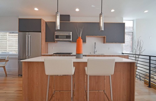 Capitol Hill House | Eastlake Modern Townhome - Space Needle/Downtown/Lake Union View + Parking