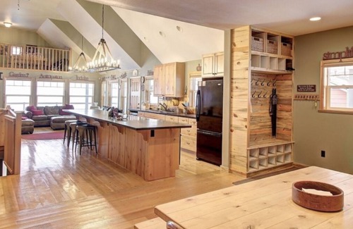Bigfork Cabin | Echo Lake Montana Group Getaway