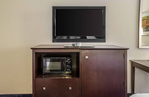 Ankeny Hotel | Econo Lodge Ankeny - Des Moines