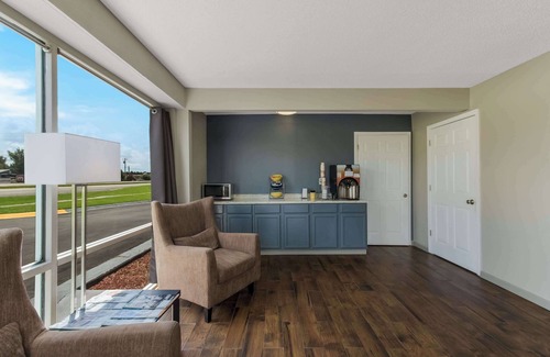 Havelock Hotel | Econo Lodge Cherry Point