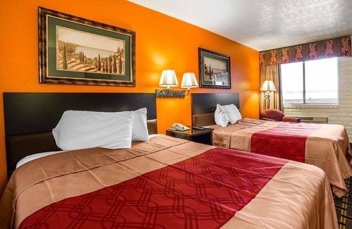 Fairpark Hotel | Econo Lodge Downtown