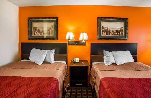 Fairpark Hotel | Econo Lodge Downtown