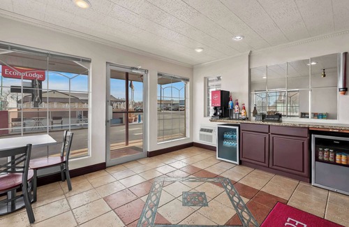 Fallon Hotel | Econo Lodge Fallon Naval Air Station Area