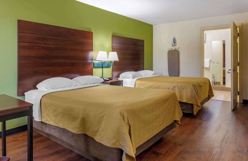 Cape Fear Hotel | Econo Lodge Fayetteville I-95