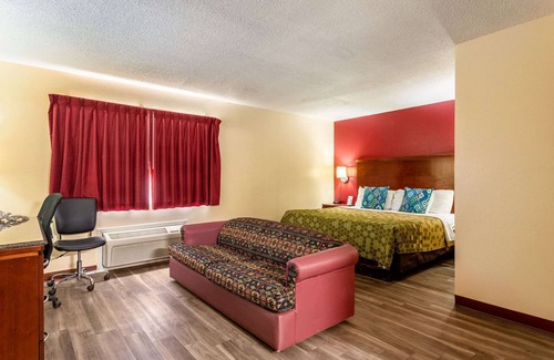 Allison Hotel | Econo Lodge Gallup West