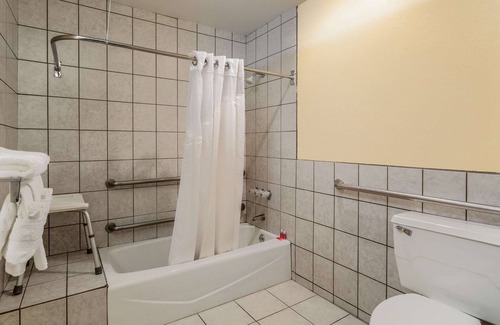 Allison Hotel | Econo Lodge Gallup West