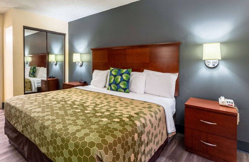 Allison Hotel | Econo Lodge Gallup West