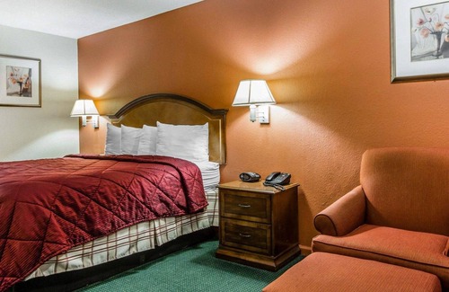 Enterprise Hotel | Econo Lodge Inn & Suites Enterprise
