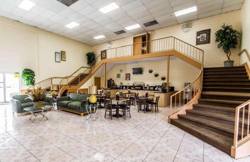 Southside Hotel | Econo Lodge Jacksonville South