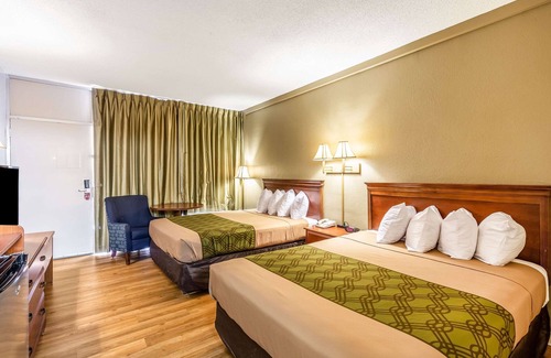 Lake City Hotel | Econo Lodge Lake City-North