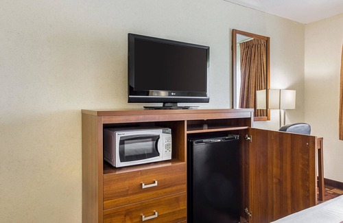 Luverne Hotel | Econo Lodge Luverne I-90