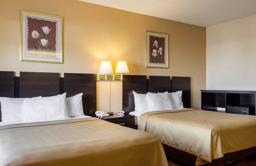 Luverne Hotel | Econo Lodge Luverne I-90