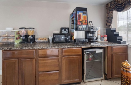 Thomaston Hotel | Econo Lodge Thomaston