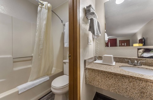 Wooster Hotel | Econo Lodge Wooster