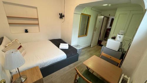 Shepherd's Bush House | Economic room Sheperds Bush - hotel-like room