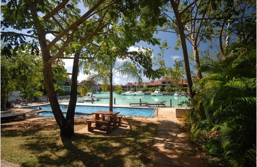Mahe Island Apartment | Eden Island Apartment, beach at 90 meters, garden, golfcar, Kayaks