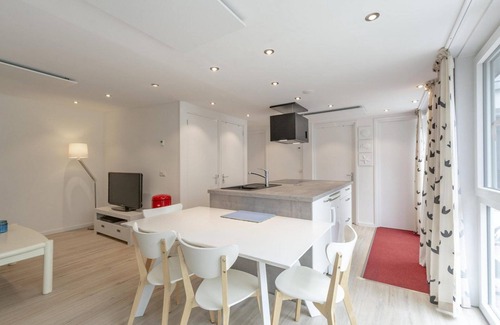 Sint Maartenszee House | Een Heerlijk Vakantiehuis met een Ruime Tuin op Park Duinland in Sint Maartenszee