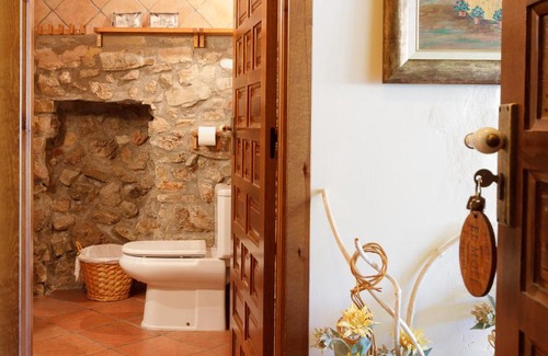 Pontons House | El Molí de Pontons suites con jacuzzi spa
