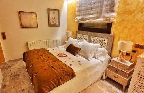 Pontons House | El Molí de Pontons suites con jacuzzi spa