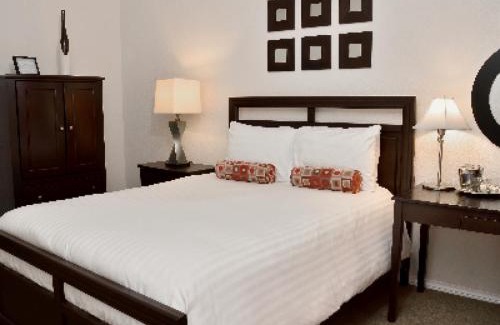 Lincoln Acres Hotel | El Primero Boutique Hotel
