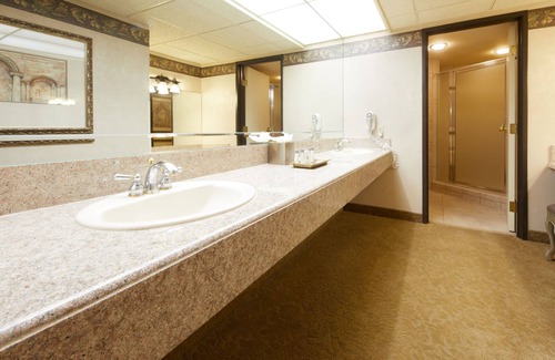 Downtown Reno Hotel | Eldorado Reno – A Caesars Rewards Destination